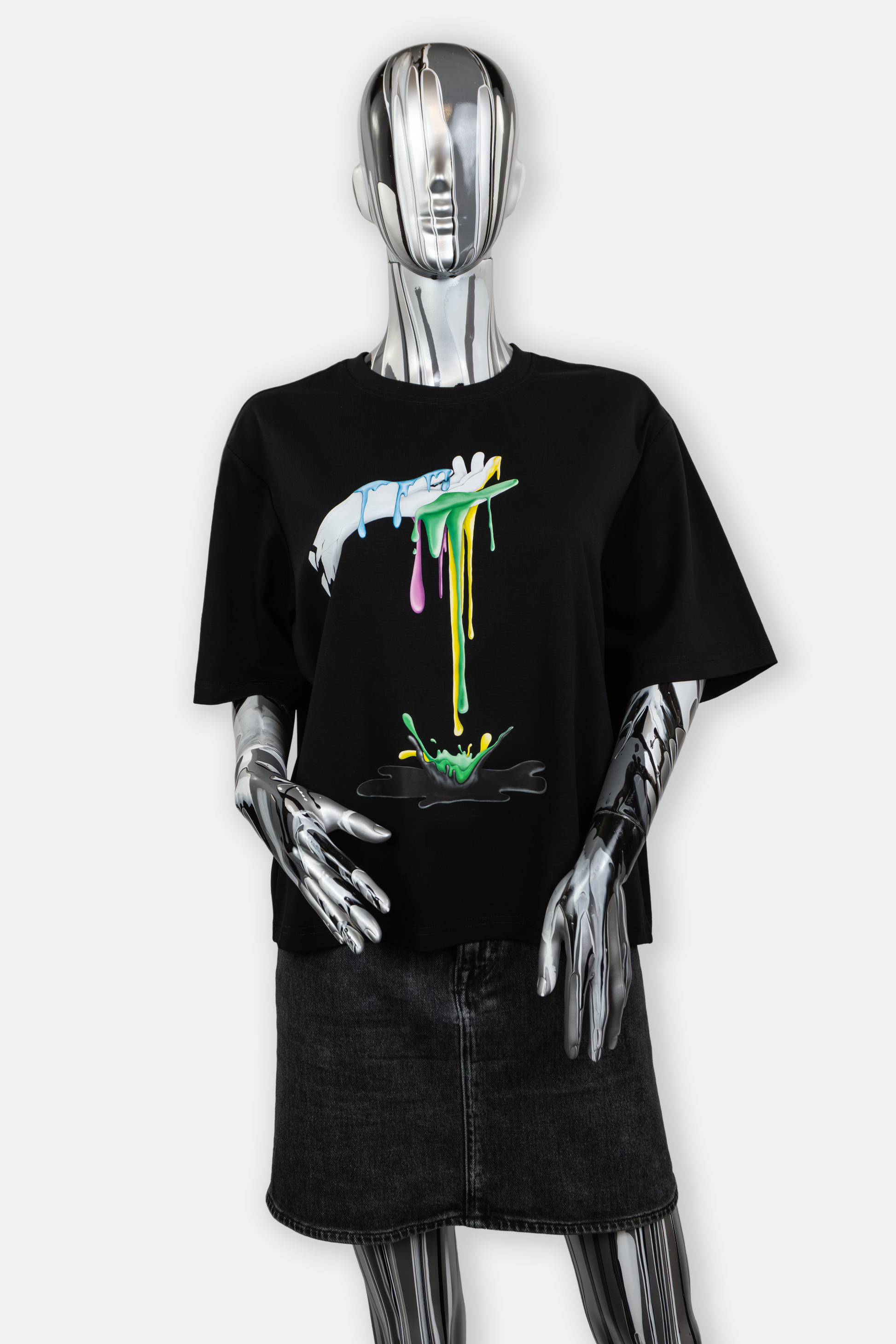 Female mannequin wearing black Dripping Pain tee