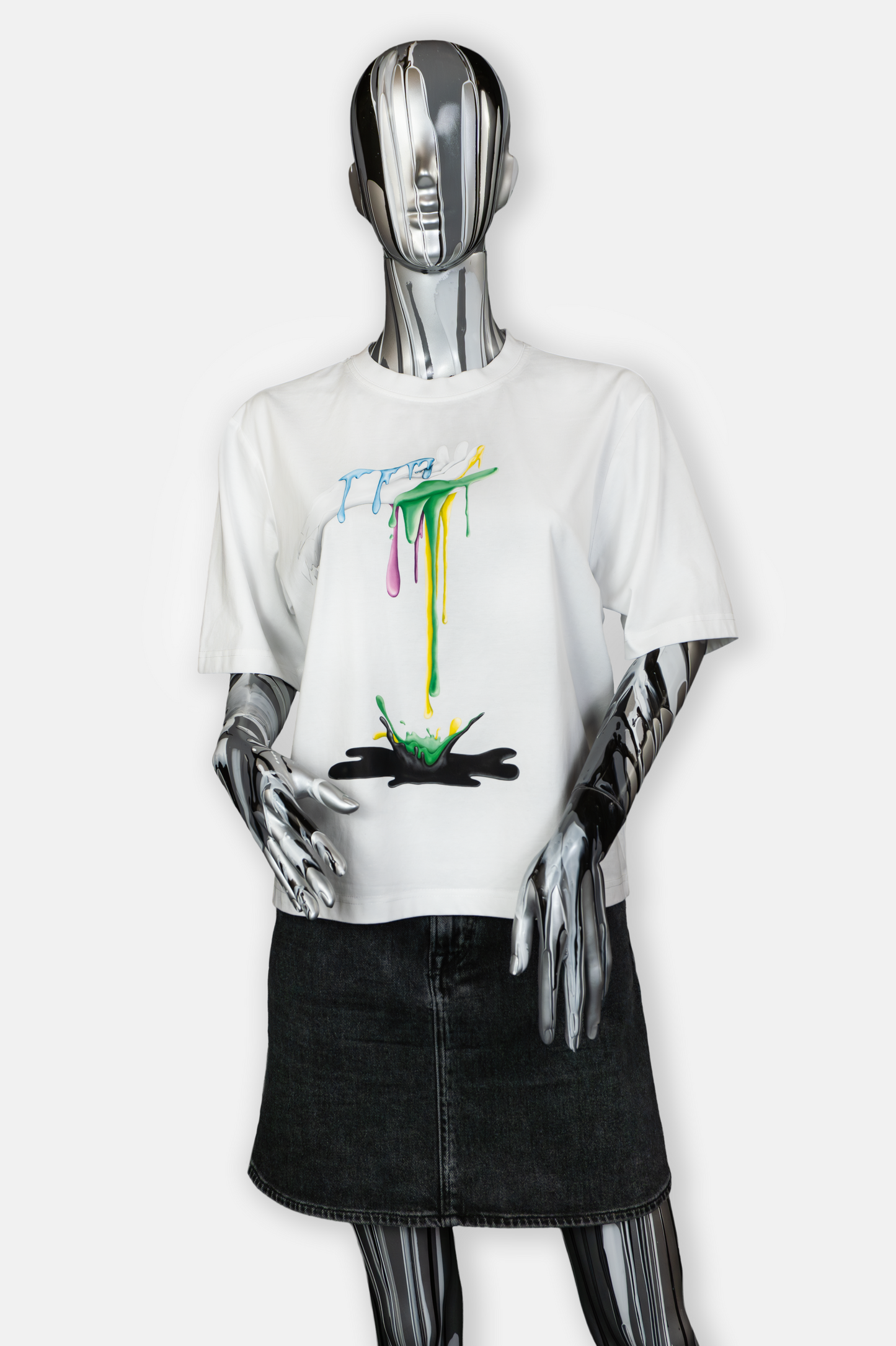 Female mannequin wearing white Dripping Pain tee